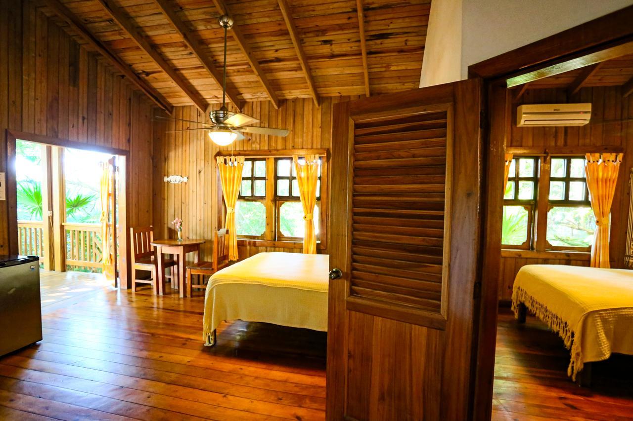 Posada Arco Iris, West End Ngoại thất bức ảnh
