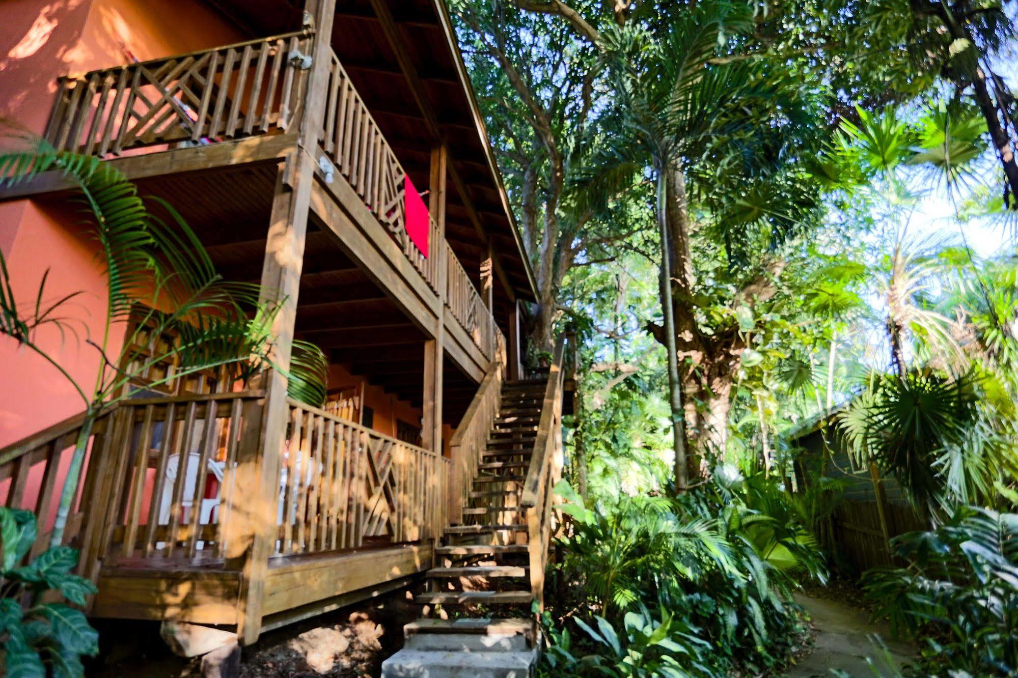 Posada Arco Iris, West End Ngoại thất bức ảnh